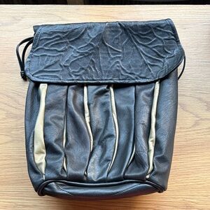 Narsisus leather design Stylish Black and Tan Shoulder Bag